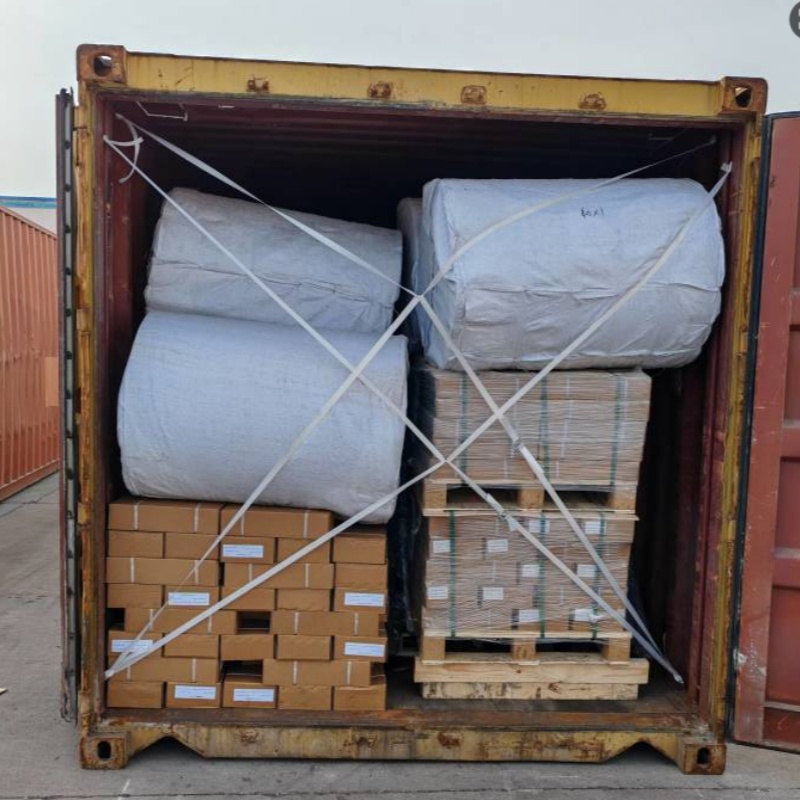 Loading container